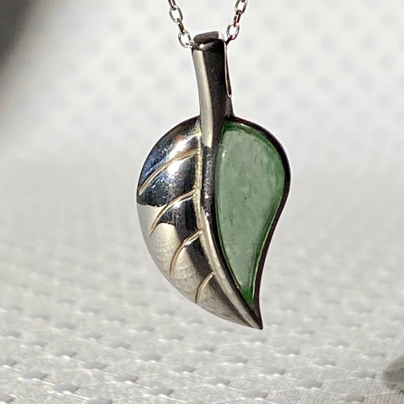 Sterling Silver 925 Jadeite Jade Leaf Pendant 19.5" Chain Necklace - Picture 11 of 15